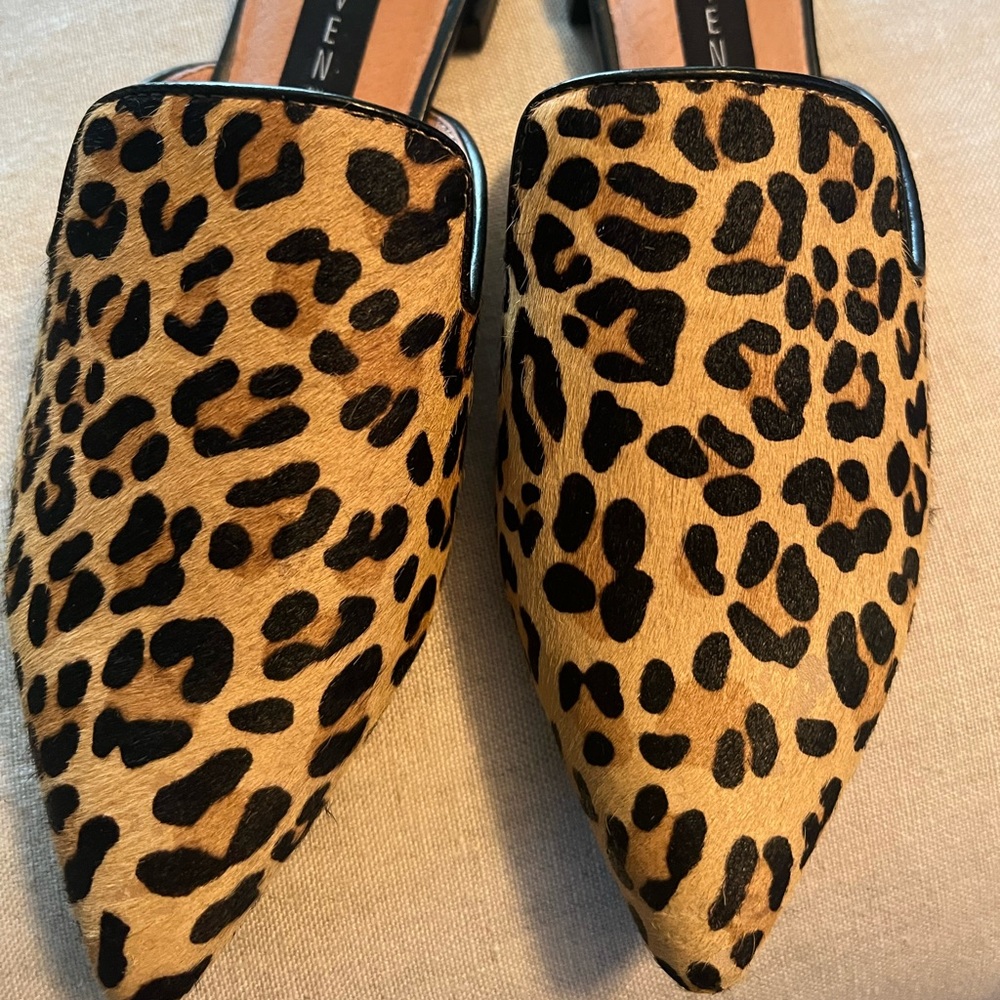 BEUTIFUL Leopard suede shoes